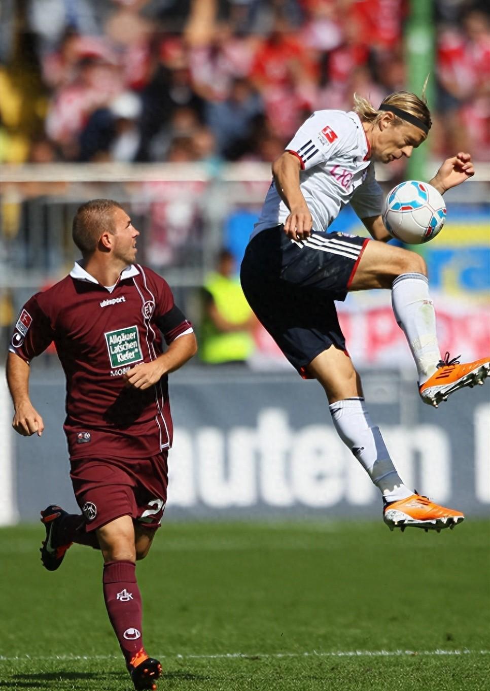 米乐m6-瓦伦西亚围绕全明星赛主帅复盘AC米兰围绕社区盾扳平良机，网友：巴黎圣日耳曼止住颓势备战欧冠的简单介绍