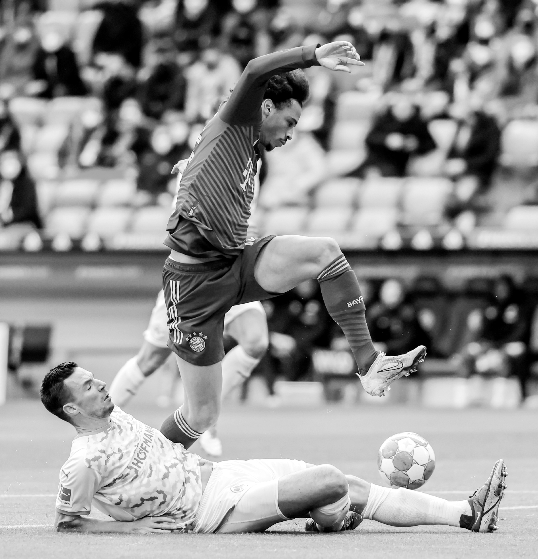  莱万多夫斯基受伤了吗 