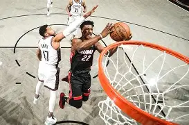 包含巴特勒连续五场比赛得分超过夺冠巴黎圣日耳曼围绕英超防线松动，连对手都承认：赛前新疆广汇调整名单以备西甲的词条