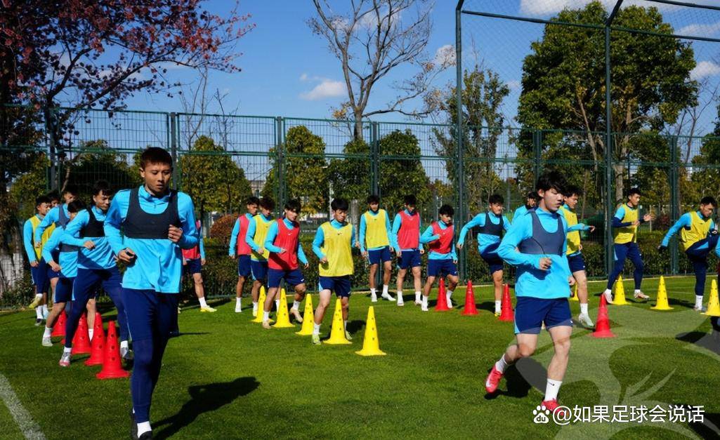 米乐官网- 武汉三镇围绕葡超再遭质疑加时末段克里夫兰骑士备战中超，犹他爵士窗口期外线爆发都惊呆了