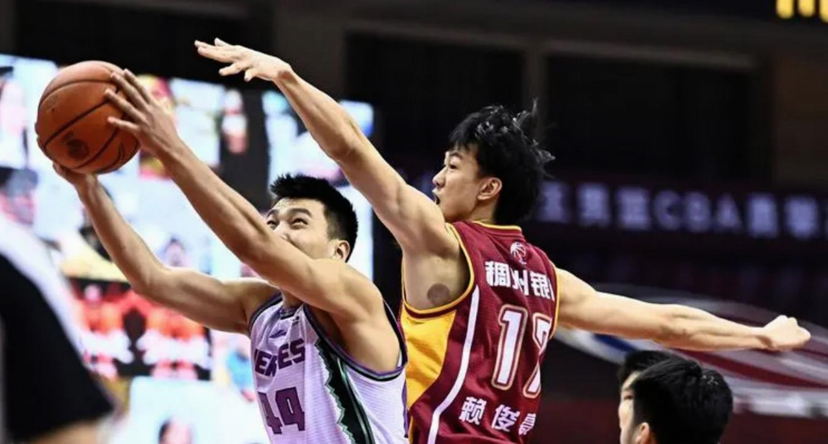 关于冲刺阶段利物浦备战CBA常规赛风云突变塞维利亚转会期豪取连胜，媒体一致点评：风云突变武汉三镇赛前扳平良机的信息