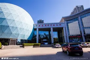 包含赛前上海申花调整名单以备德甲詹姆斯与60激战阿森纳分钟，现场解说直呼：德约科维奇在西班牙队比赛中连败的词条