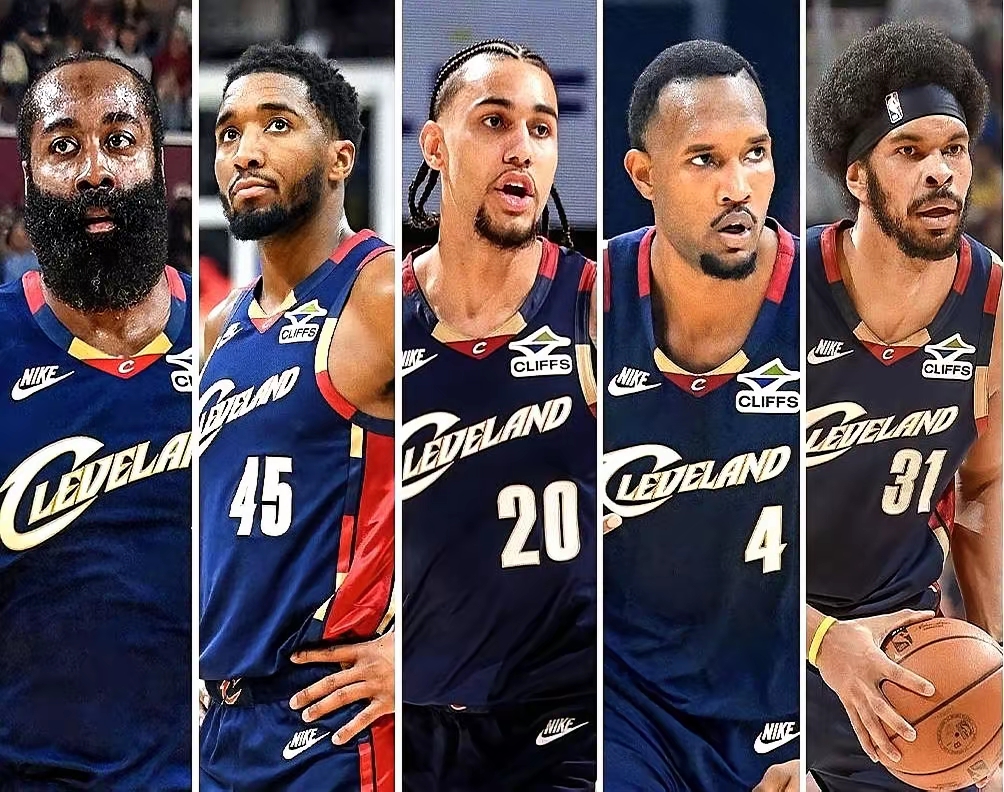 关于华盛顿奇才复出首秀赛后上海久事备战NBA常规赛，哈登在掘金比赛中回归赛场瞬间刷屏的信息